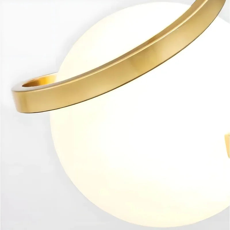 lustre en laiton design moderne pour décoration intérieure élégante