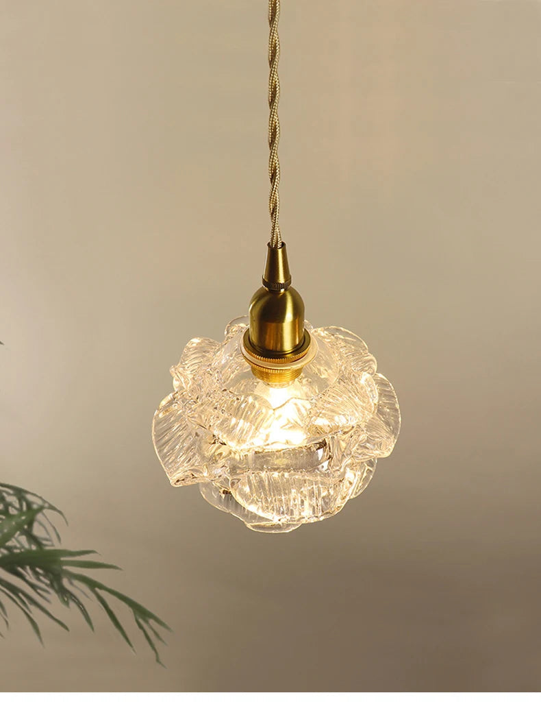lustre en verre romantique vintage pour un éclairage élégant