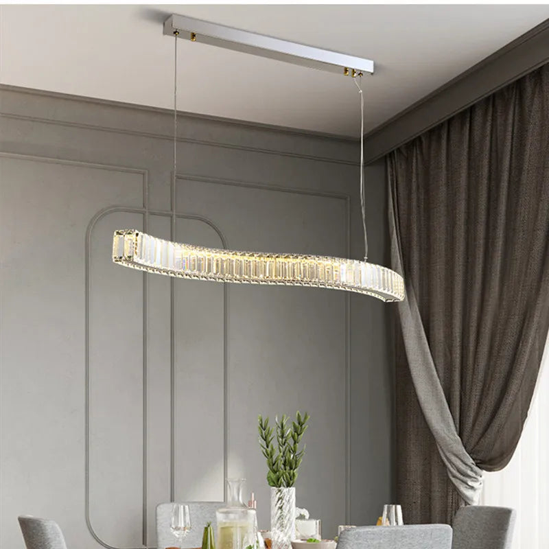 lustre moderne en acier avec cristaux et lumières led suspendues