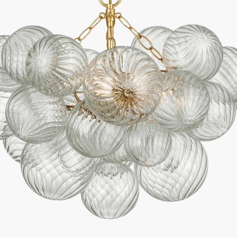lustre moderne en verre design pour décoration intérieure élégante