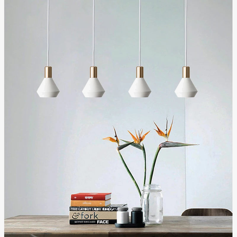 lustre moderne pour salon avec lampe à main