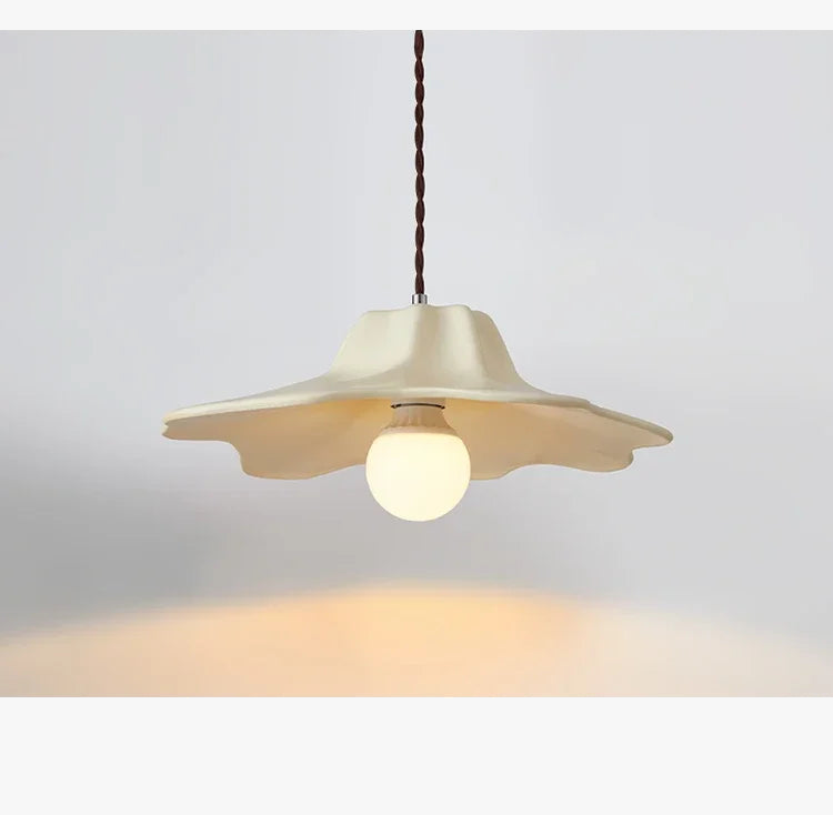 lustre moderne wabi-sabi pour intérieur original et élégant