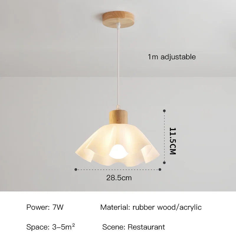 lustre suspendu en bois pour une décoration moderne