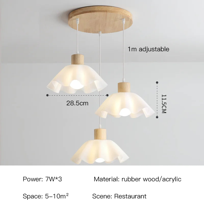 lustre suspendu en bois pour une décoration moderne