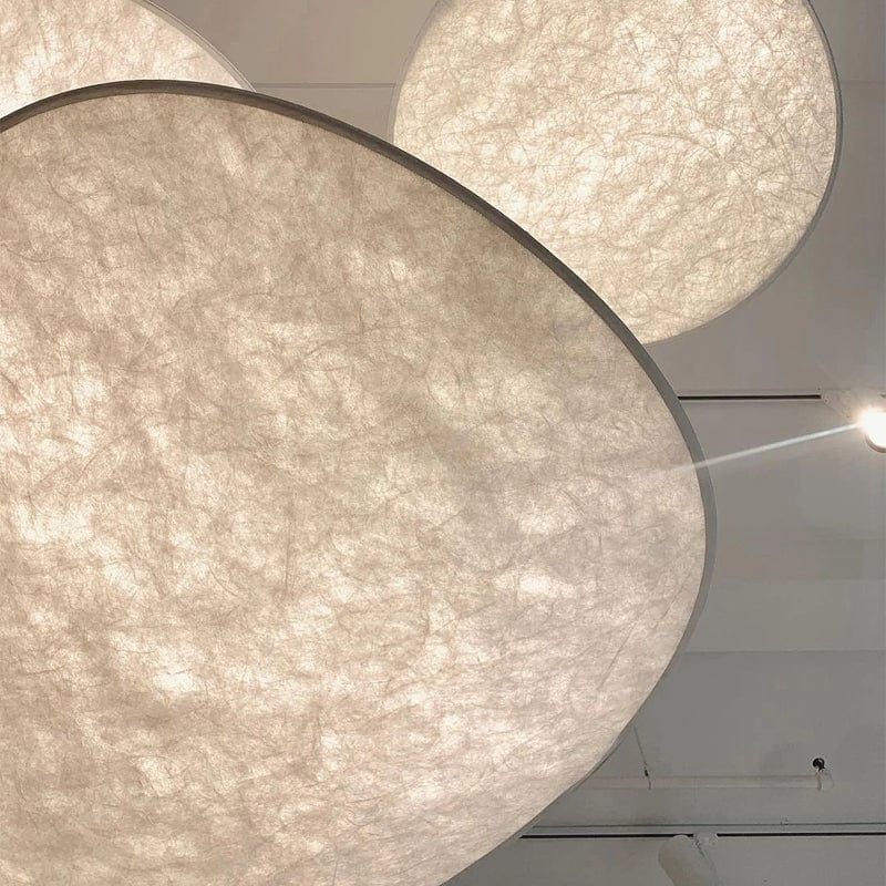 Suspension en soie beige en forme de voile flottant — Brindille