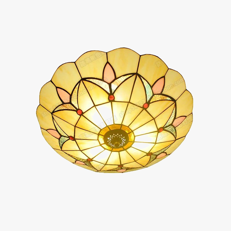 plafonnier antique en verre style tiffany pour décoration moderne