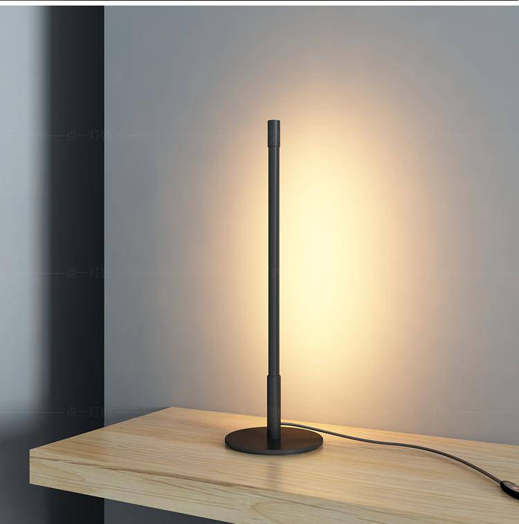 Lampe à poser rube LED noir