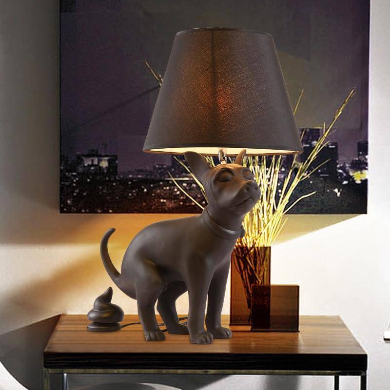Lampe à poser avec support chien et abat-jour noir