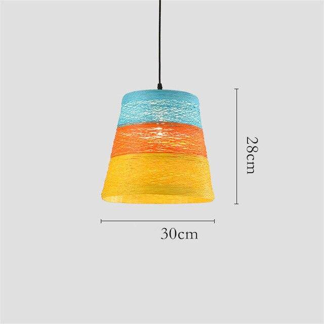 Suspension en rotin LED colorée style Farm