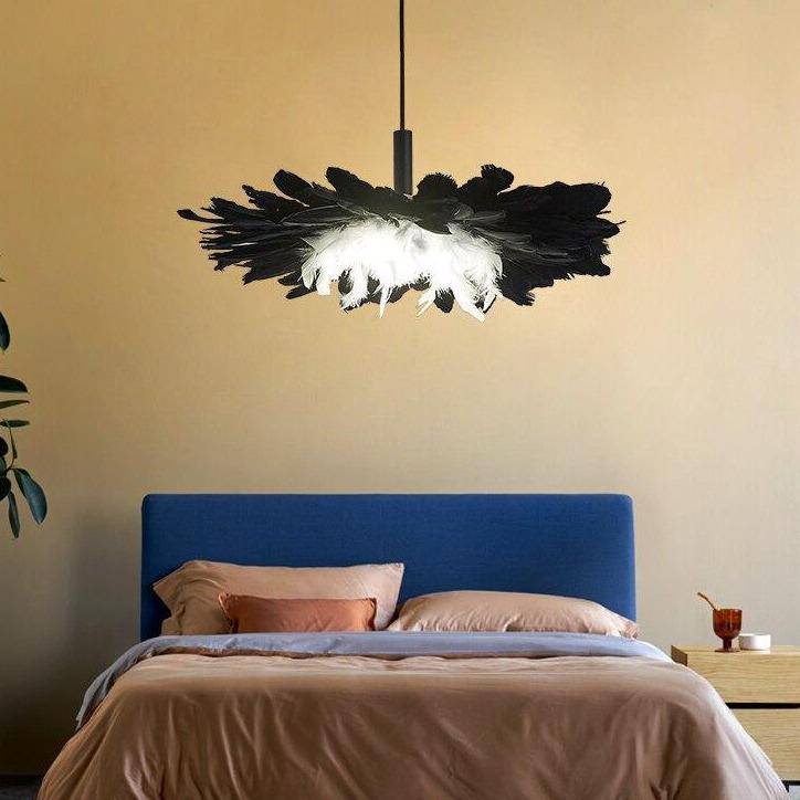 Suspension à plumes LED style romantique