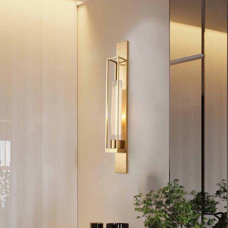 Applique murale design LED avec cage rectangle dorée