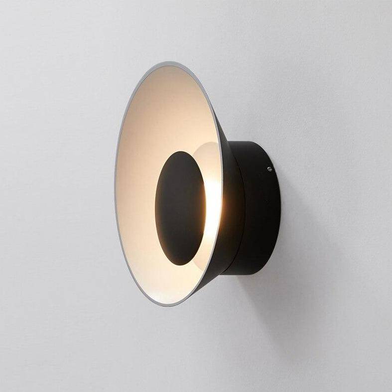 Applique murale design à LED avec coupe en métal coloré Loft
