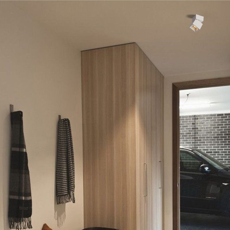 Spot design cubique avec angle réglable Irma