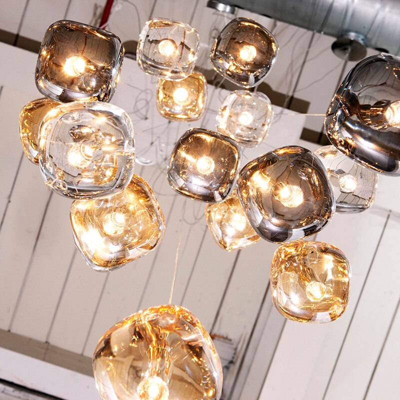 Suspension moderne LED forme de glaçon en cristal coloré Lua