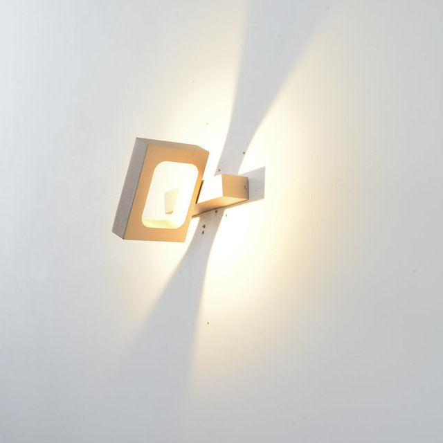 Applique murale design LED rotative en métal Havery