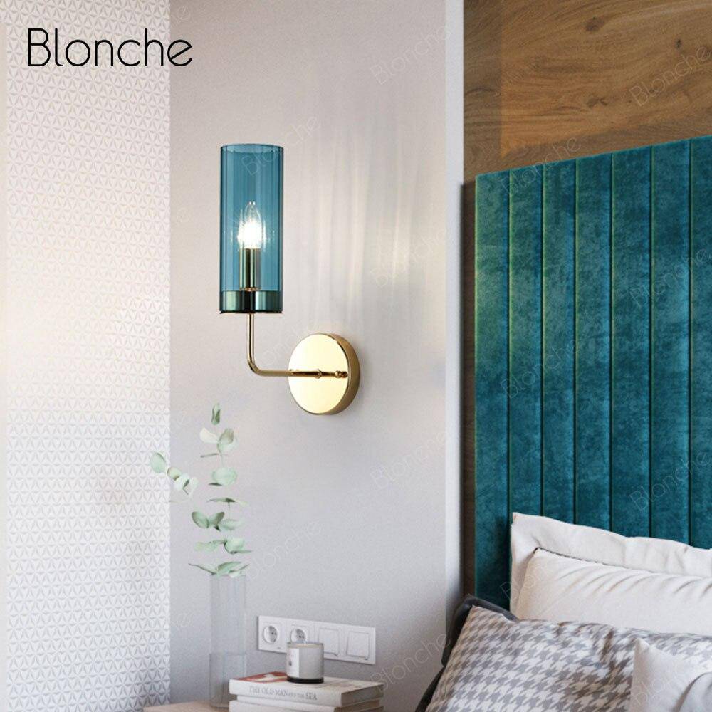 Applique murale design cylindrique en verre et base dorée