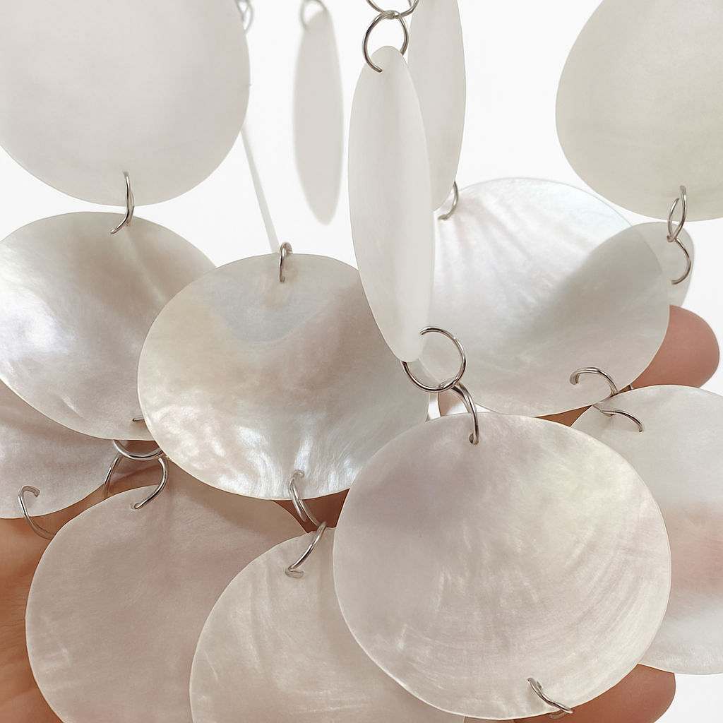 suspension design coquille italienne pour restaurant et intérieur