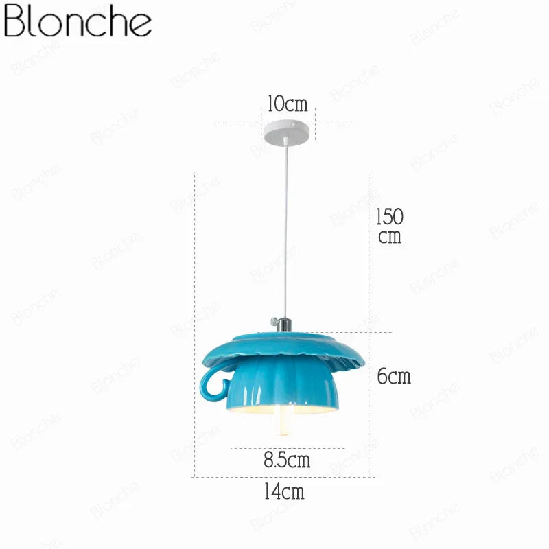Suspension en céramique avec tasse de thé et théière