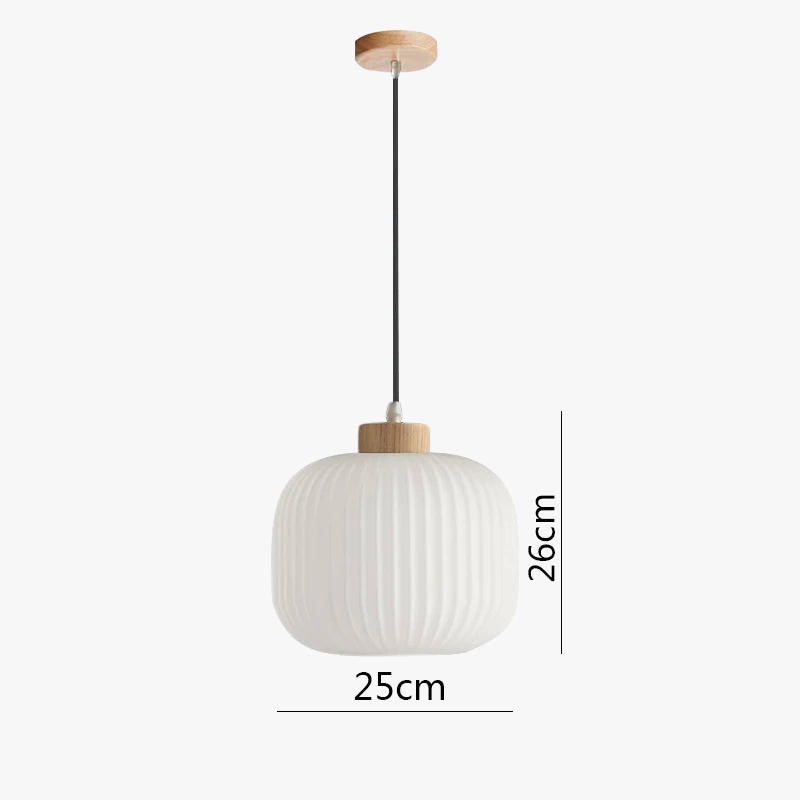 suspension en verre avec décor nordique en bois