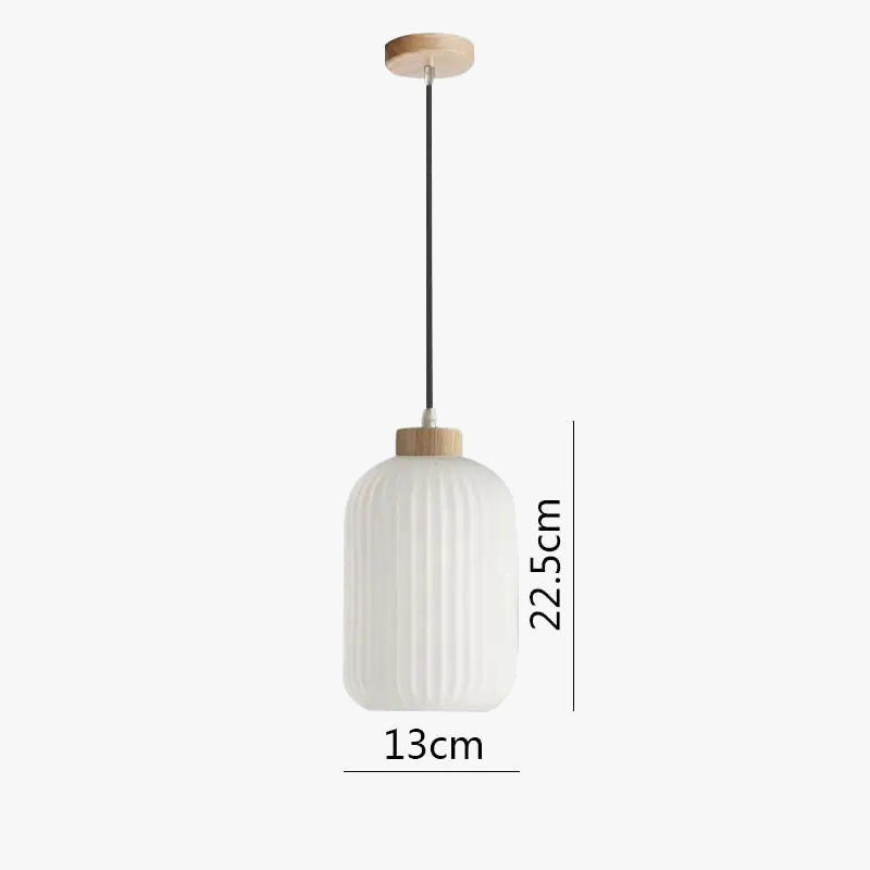 suspension en verre avec décor nordique en bois