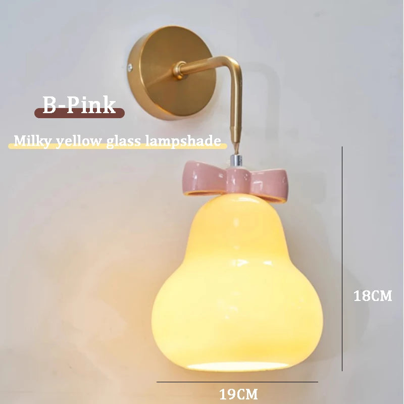 suspension en verre avec nœud rose pour chambre enfant