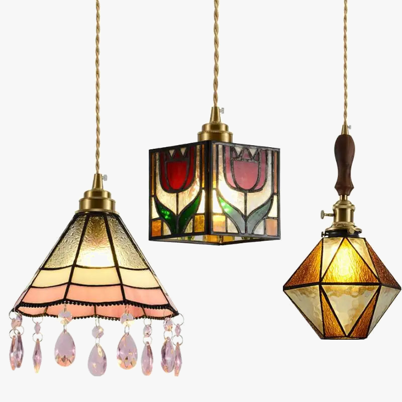 suspension en verre tiffany multicolore pour intérieur élégant