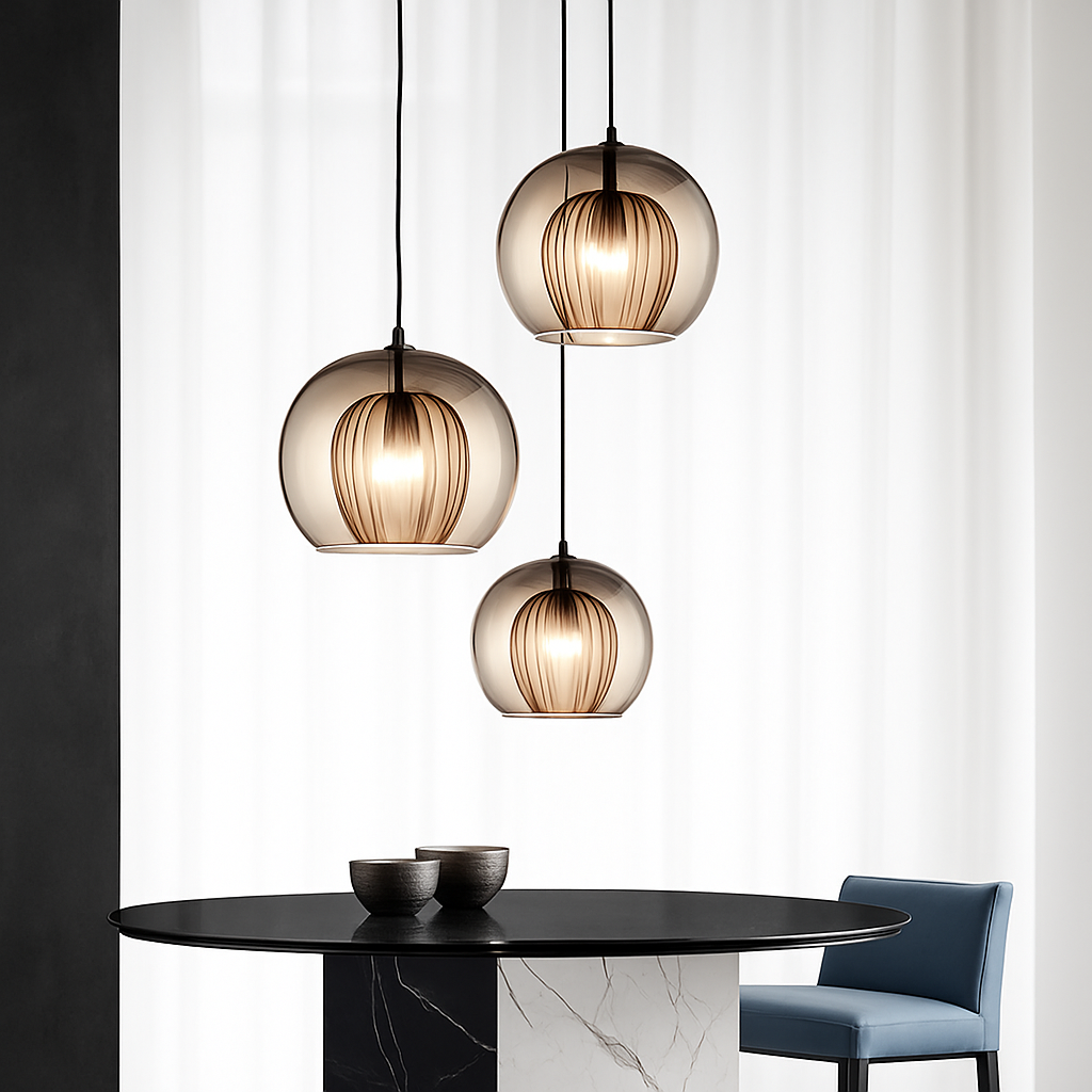 Suspension LED en verre au design nordique gris fumé