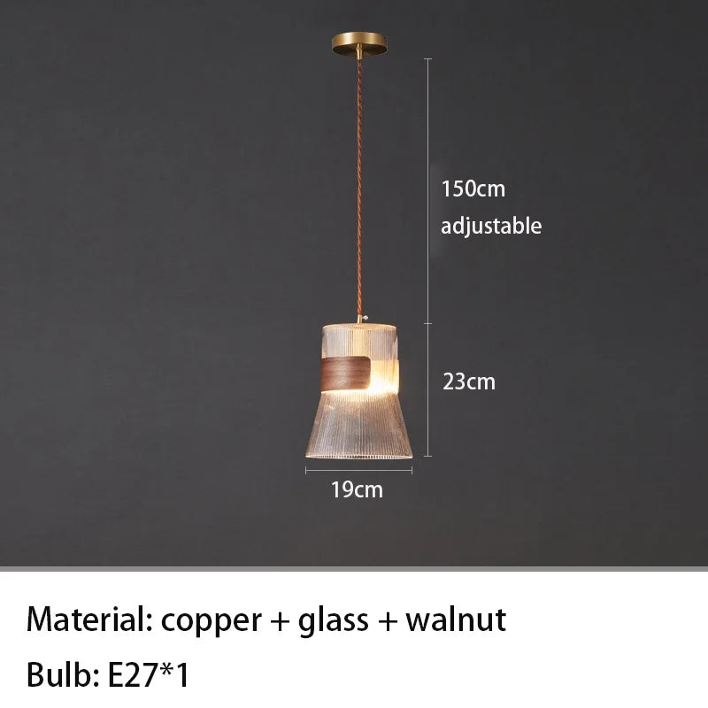 suspension moderne en verre avec détails en bois et cuivre