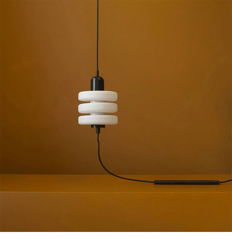 suspension scandinave en verre design minimaliste pour éclairage intérieur