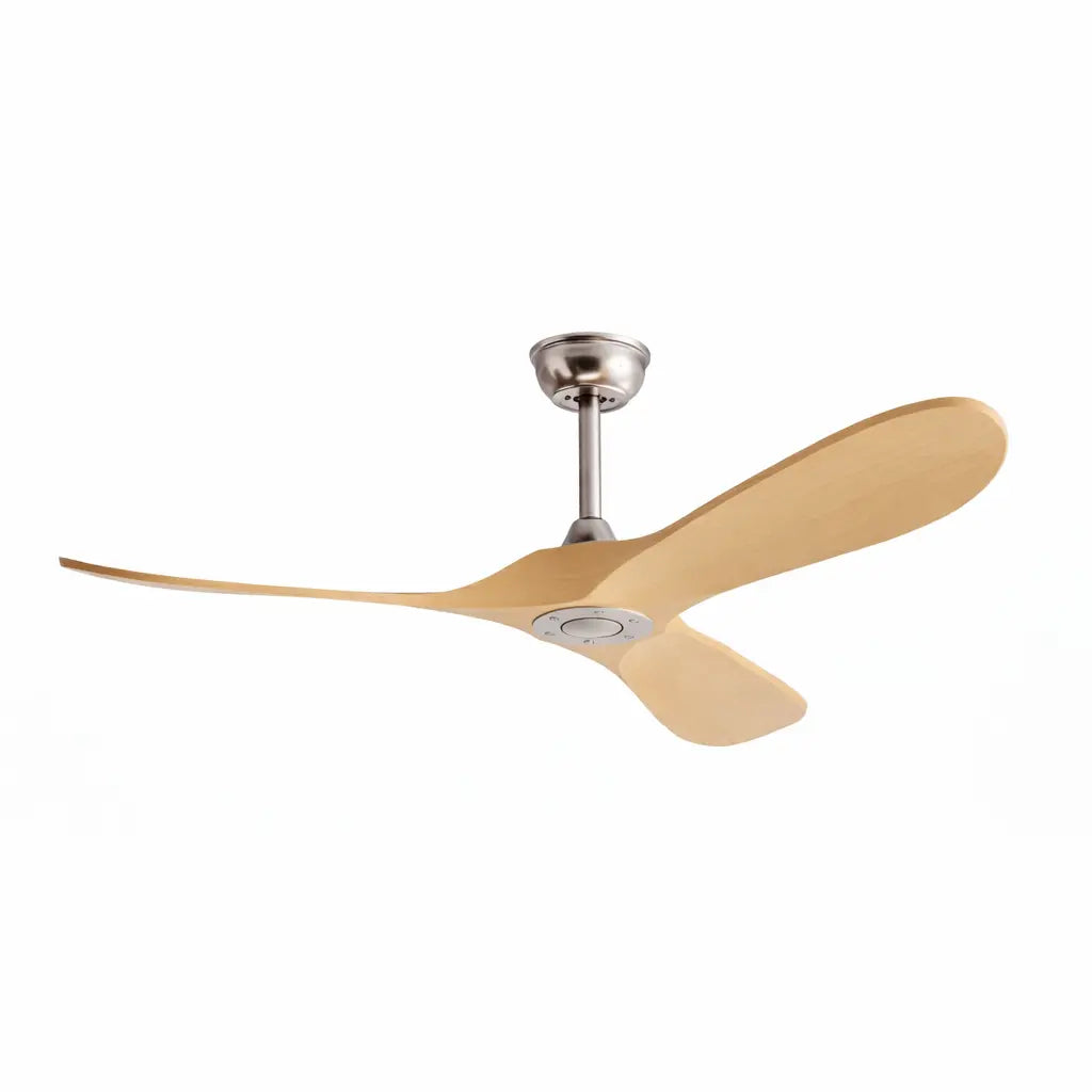 Ventilateur de plafond bois clair et moteur chromé — Cierge